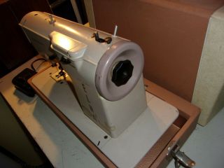 Vintage Elna Automatic Sewing Machine 3