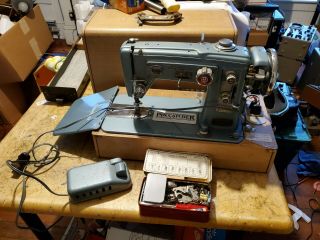Vintage Brother Zigzag B431 Heavy Duty Sewing Machine In Case W/ Accessories
