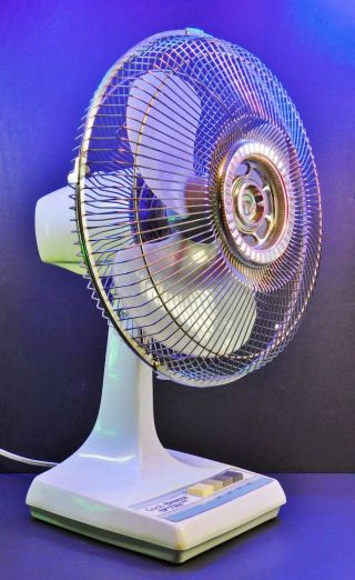 Vintage Cool Breeze 12 " Oscillating 3 Speed Fan - Read -