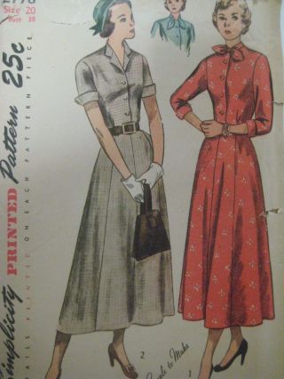 Vintage 40s Simplicity 2778 Buttoned Dress W/ 8 - Gored Skirt Sewing Pattern Women
