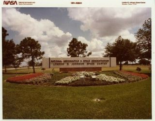 Johnson Space Center / Orig Nasa 8x10 Press Photo - View Of Sign In 1984