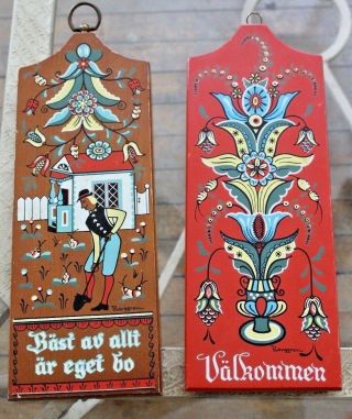Set Of 2 Vintage Berggren Wooden Plaque Bread Boards