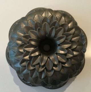 Nordic Ware Cast Aluminum Chrysanthemum Bundt Cake Pan Non Stick Usa