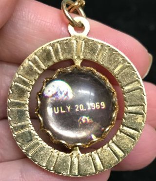 Vintage APOLLO 11 July 20 1969 Astronaut Spinner Key Chain Space Exploration 2