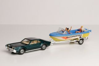 Vintage Corgi Toys Oldsmobile Toronado And Boat W/trailer