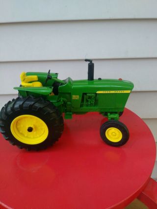 John Deer 3020 Disel Toy Farm Tractor