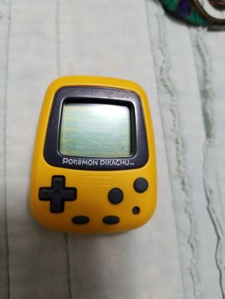 Nintendo Pokemon Pocket Pikachu 1998 Virtual Pet Pedometer
