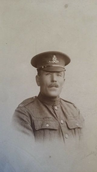 Wwi Photograph / Cabinet Card Portrait Soldier Royal Artillery Ww1