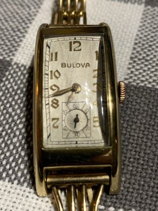 Vintage Mens Bulova Extreme Curvex Wrist Watch
