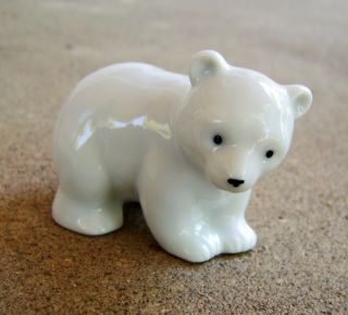 White Porcelain Polar Bear Figurine 2 - 5/16 " Tall