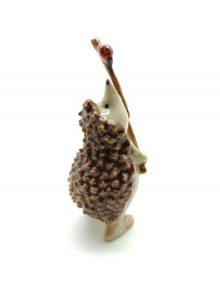 Hedgehog Porcupine Figurine Ceramic Animal Holding Stick With Ladybug - Cfx027