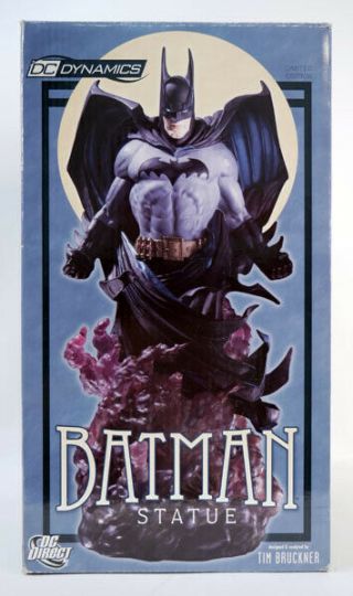 DC Direct DC Dynamics Batman Statue by Tim Bruckner 2