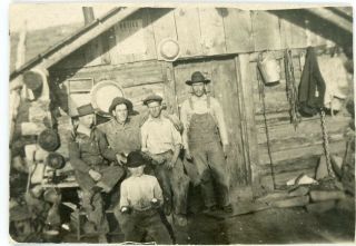 C1910s Photo Colorado Somerset Group Tough Mountain Men Log Cabin