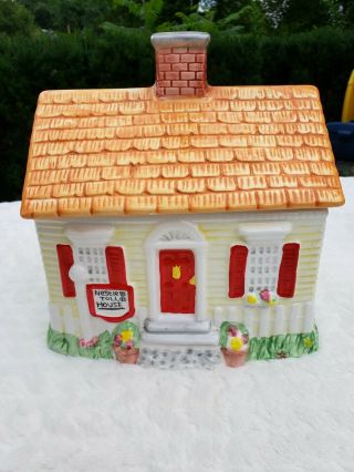 Limited Edition 1992 Ceramic Nestle Toll House Cookie Jar House