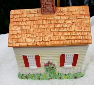 Limited Edition 1992 Ceramic Nestle Toll House Cookie Jar House 2