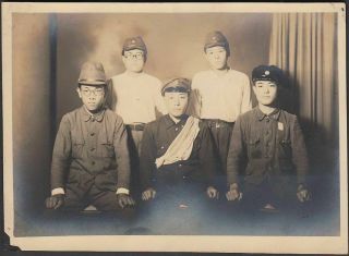 C21 WwⅡ Japanese Army Photo Boys Under The Wartime With Flag Across Body
