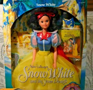 Mattel 1992 Walt Disney Snow White And The Seven Dwarfs Color Changing Dolls