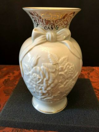 Lenox Roses Of Peace Millennium Edition Fine Ivory Vase Limited Edition