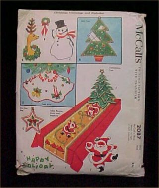 Vintage Pattern 1950s Era Christmas Tree Skirt Card Holder Centerpiece