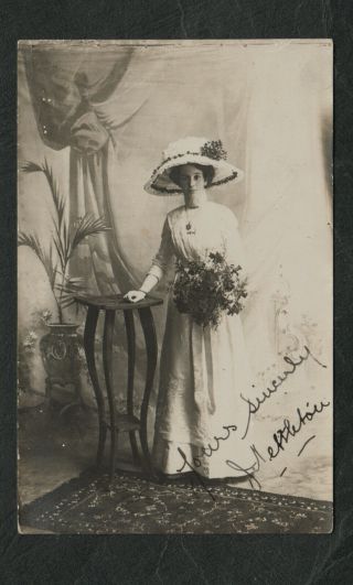 S1416) Vintage G.  L.  Marchant Studio In Adelaide Postcard Young Woman (fashion)