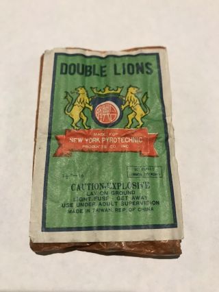 Double Lions Firecracker Label Dot Class 5 Complete Firecrackers 16 Pack