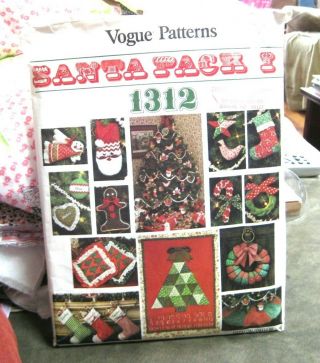 Vogue Patterns Christmas Accessories " Santa Pack " 1312