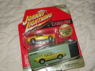 Johnny Lightning 1977 Chevrolet Camaro Z28 Yellow