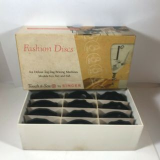 Vintage Nos Singer Sewing Machines Fashion Discs Deluxe Zig - Zag Touch & Sew