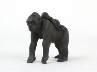 Schleich Animal Model Female Gorilla With Baby On Back 14662 Retired