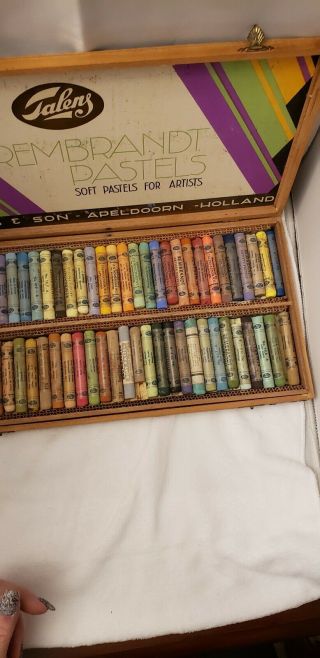 Vintage Rembrandt Soft Pastels by Talens,  Made in Holland 60 Piece Box 3