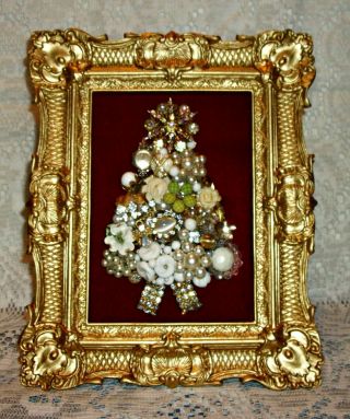 Vintage Jewelry Art Framed Christmas Tree 354