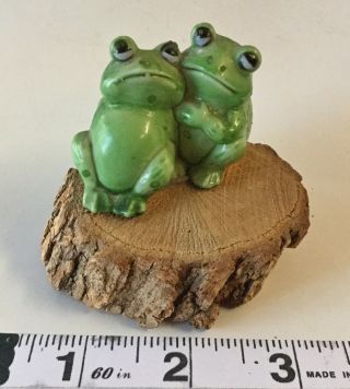 2 Vtg Miniature Green Ceramic Frogs On Wood Base,  Cute Desk Accessory