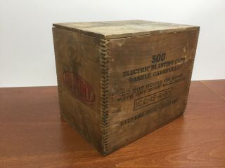 Vintage Dupont Blasting Caps Explosives Dynamite Wooden Box Joint Crate & lid 2