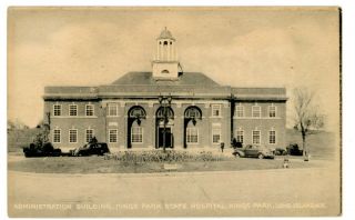 Kings Park Li Ny - Administration Building At State Hospital - 1940s Postcard