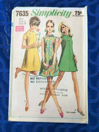 1968 Simplicity Sewing Pattern 7635 Misses Summer Shift Dress Scalloped Hem 14
