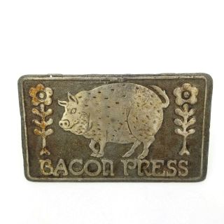 Vintage Taylor & Ng Cast Iron Wood Handle Pig Design Heavy Duty Bacon Press 1978
