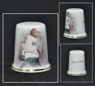 Dunheved Hand Painted Thimble Signed D.  Wilson - Tomy Tradile