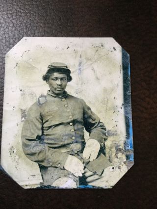Civil War African American Union Soldier Tintype C819rp