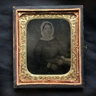 Clear Beady Eyed Middle Aged Civil War Era Woman Early 6th Plate Tintype Photo