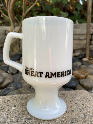 Marriott’s Great America WILE E COYOTE Mug 1975 Milk Glass 2