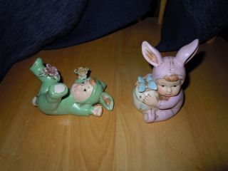 Tumbling Children Figures Bunny Suits Salt & Pepper Shakers Easter Decor Cib
