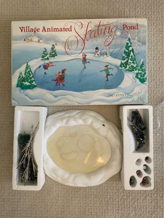 Dept 56 Village Animated Skating Pond Christmas 5229 - 9 Winter Scene Boxed 14x17