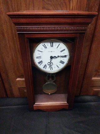 Vtg Howard Miller 620 - 154 Pendulum Wall Clock Chimes 22 "