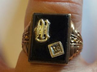 Vintage 10k Gold Black Onyx Diamond Accent Initial " M " / " W " Ring 4.  78g/sz 9 3/8