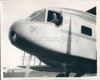 1930 Press Photo Aviation Legend Glenn Curtiss In Curtiss Condor Plane 1930s