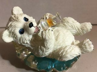 1997 Polar Playmates The Hamilton Polar Bear Figure “snack Time”