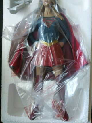 DC Collectibles Supergirl Statue 1980/5000 3
