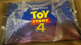 Toy Story 4 Limited Ed Bundle Set Dmc Exclusive Blu - Ray Toy Box Set