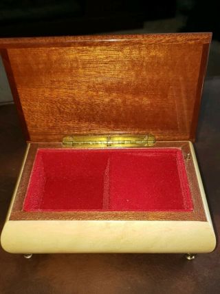 Vintage Music Box / Jewelry box Italy Plays Romeo and Juliet inlayed woo 3