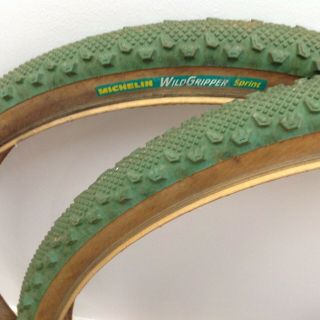 Michelin Green Wild Gripper Sprint 26” X 2.  1” Vintage Tan Wall Mountain Bike